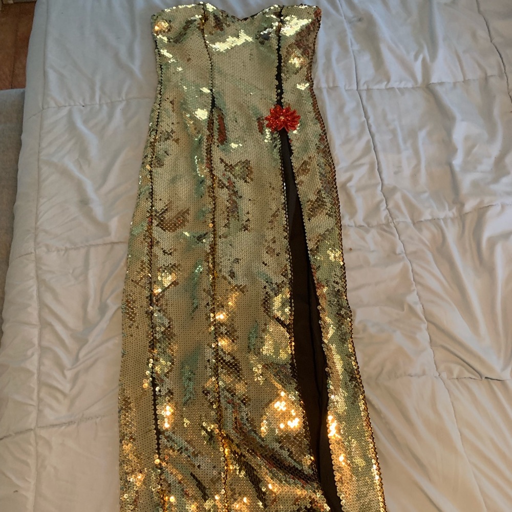Vintage High Slit Gold Sequin Strapless Dress